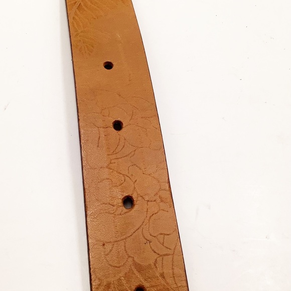 {Chico’s} Embellished Leather Belt - Picture 9 of 16